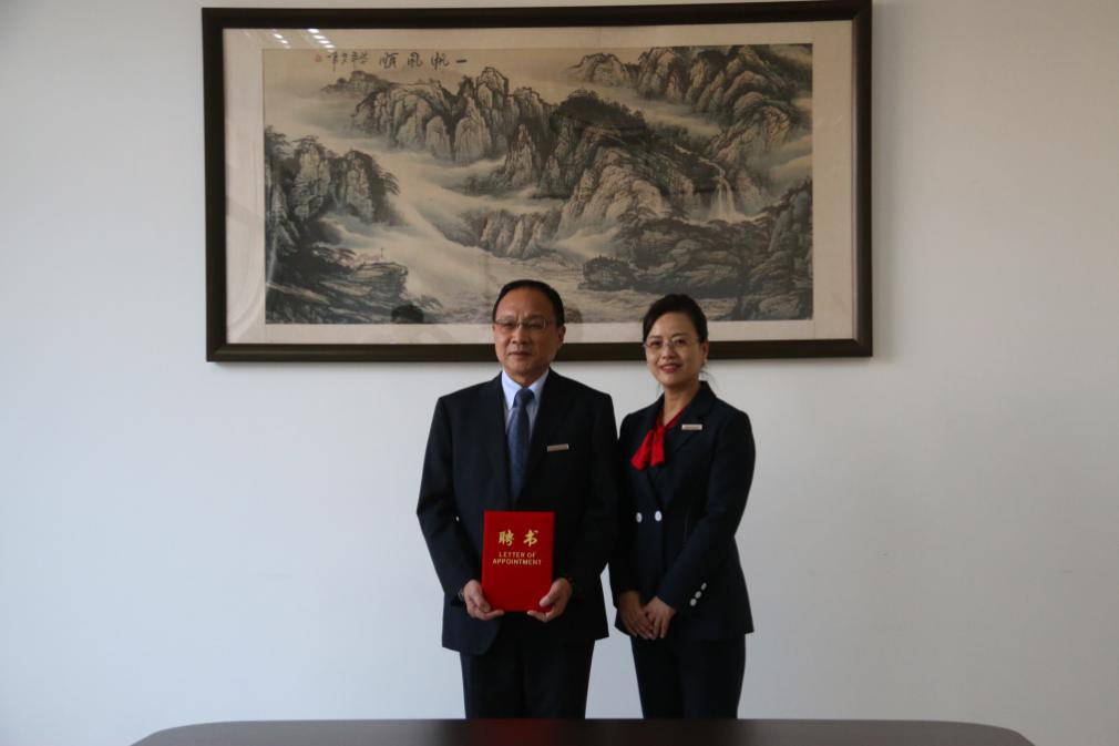 李昊1.png