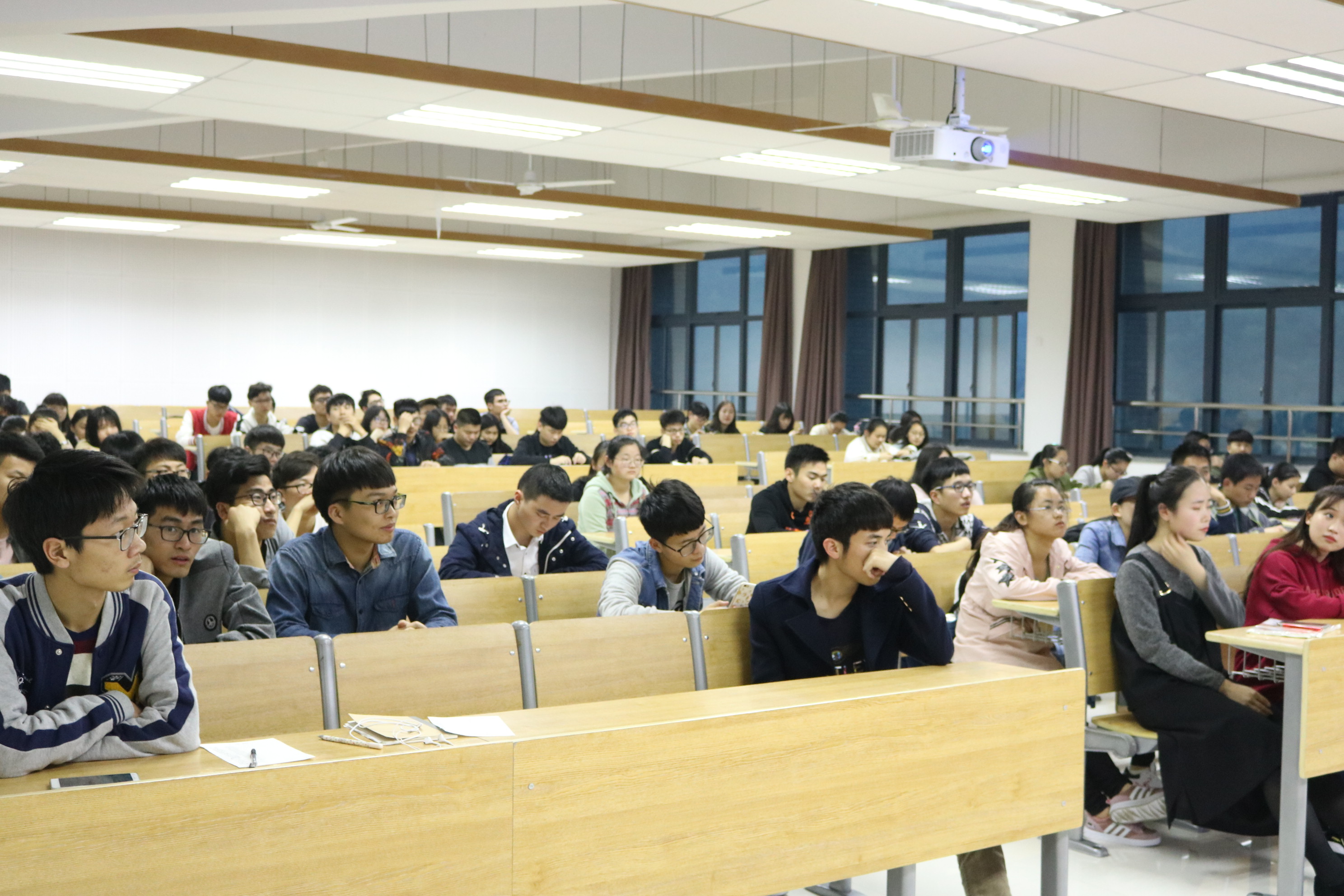 图2.JPG